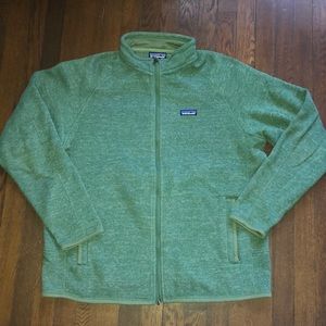 Men’s light green Patagonia zip up fleece